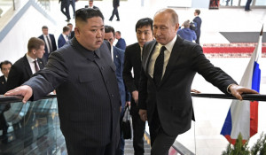 Владимир Путин с лидером КНДР Ким Чен Ыном.