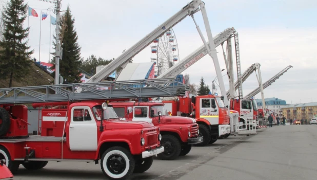 Юбилей пожарной службы.