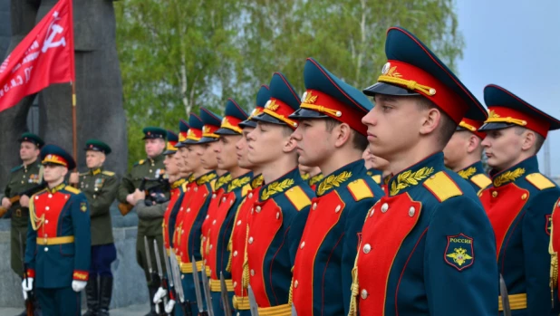 Возложение цветов на Мемориале Славы. 9 мая 2019 год.