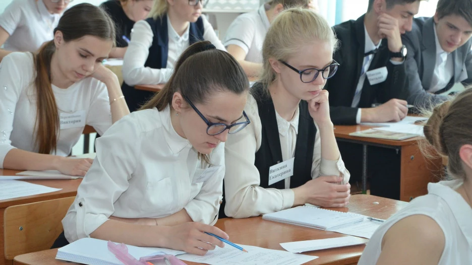 Акция "100 баллов до победы" в лицее №122. ЕГЭ.