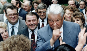 Борис Ельцин беседует с народом