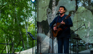 Евгений Дятлов и Алена Свиридова в Косихе на фестивале Роберта Рождественского