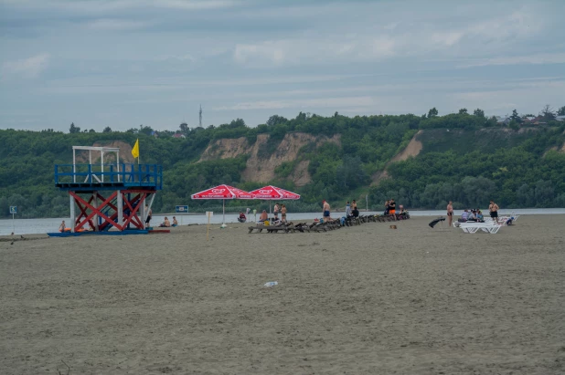 Открытие городского пляжа на острове Помазкин в Барнауле. 29 июня 2019 год