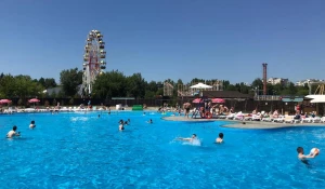 Бассейн в парке "Арлекино"
