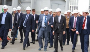 На фото: гендиректор "Новомет" Максим Перельман, вице-премьер Антон Силуанов, министр экономического развития Максим Орешкин, губернатор Пермского края Максим Решетников.