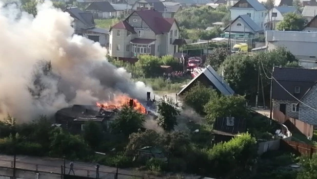 Пожар в Барнауле 13 июля.