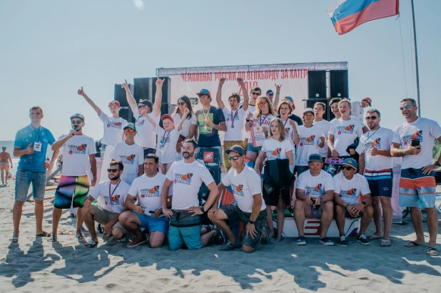 Чемпионат России по вейкбордингу в Барнауле.