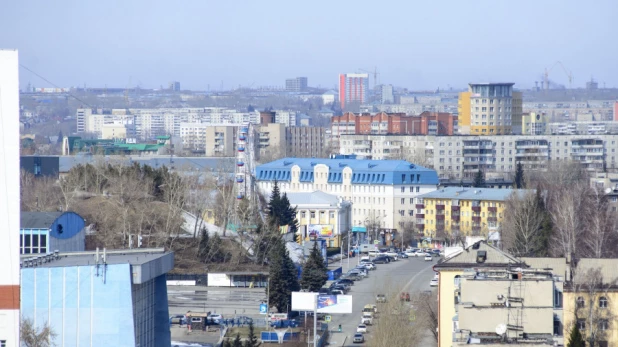 Площадь Сахарова, Социалистический проспект.