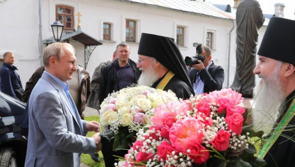 Старая и новая жены Путина сегодня: последние новости и сплетни