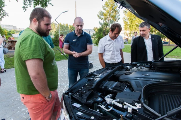 Презентация премиального внедорожника Mercedes-Benz.