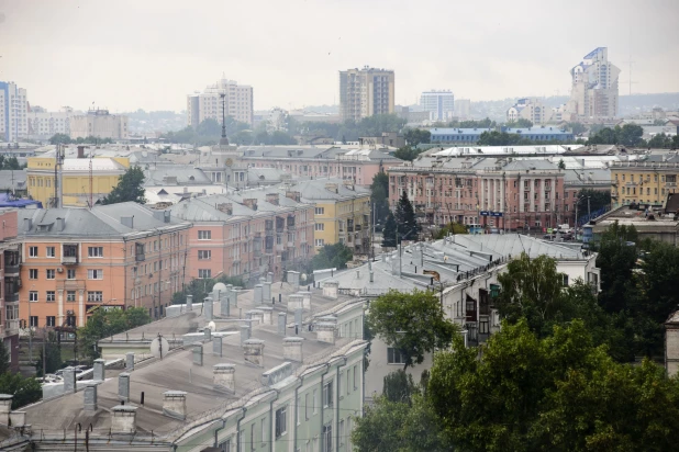 В Барнауле сгорело здание старой музыкальной школы.