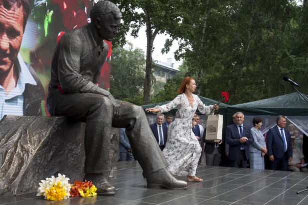 Алиса Гребенщикова на открытии Шукшинского фестиваля-2019 в Барнауле.