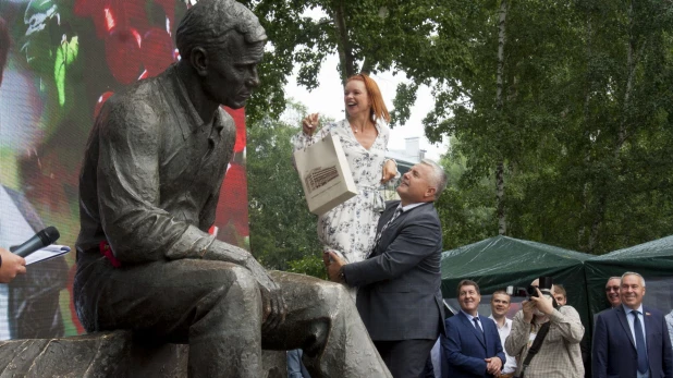 Алиса Гребенщикова на открытии Шукшинского фестиваля-2019 в Барнауле.