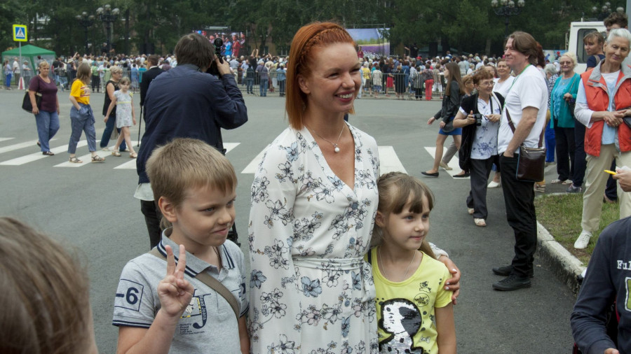 Алиса Гребенщикова на открытии Шукшинского фестиваля-2019 в Барнауле.