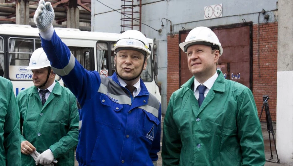 Завод «Алтай-кокс» посетил губернатор Виктор Томенко.