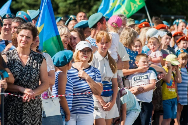 День ВДВ в Барнауле. 2019 год.