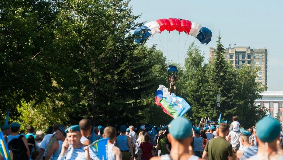 День ВДВ в Барнауле. 2019 год.