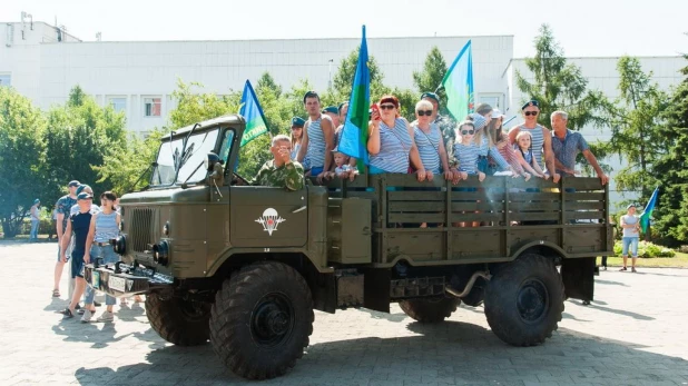 День ВДВ в Барнауле. 2019 год.