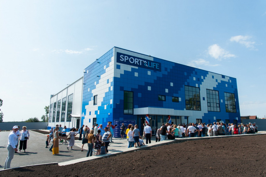 В Бочкарях открыли новый комплекс для игровых видов спорта. 
