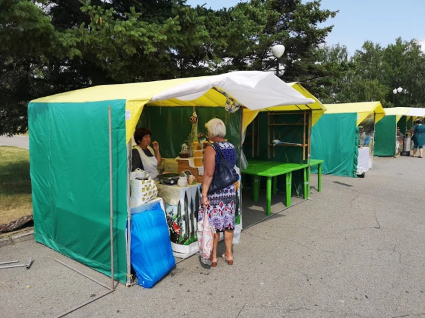 Медовая ярмарка в Барнауле 2019 год. 