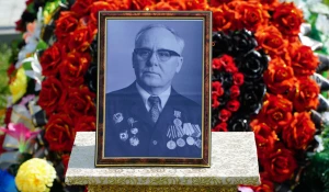 Захоронение праха Евгения Доильницына в Заринске 7 августа.