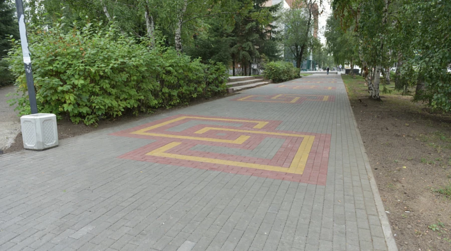 Тротуарная плитка на пр. Социалистическом.