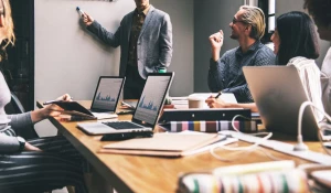 Банк «Открытие» перезапустил корпоративные карты с новым функционалом.