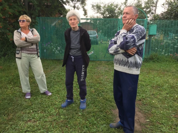 Жители деревни Покровка Первомайского района Алтайского края. 