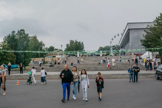 Фестиваль фермерской еды "Свое" в Барнауле