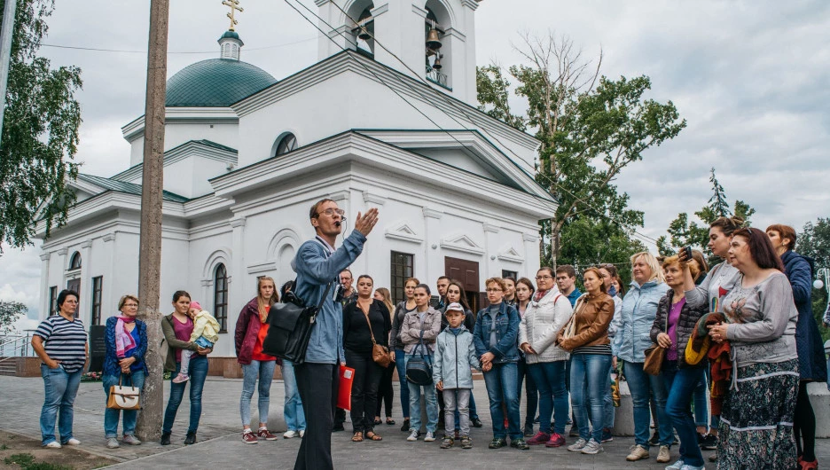 Экскурсия по старым кладбищам Барнаула