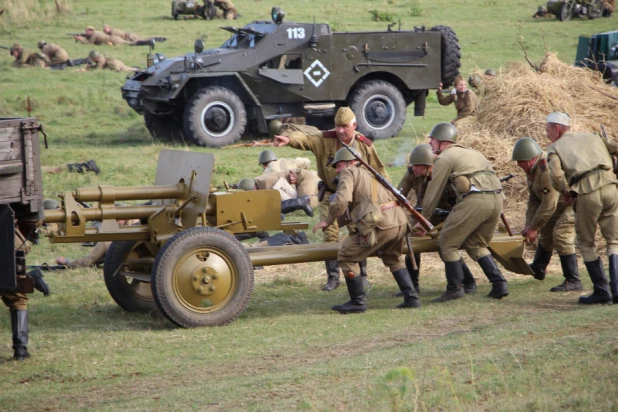 Военно-исторический фестиваль "Днепровский рубеж"