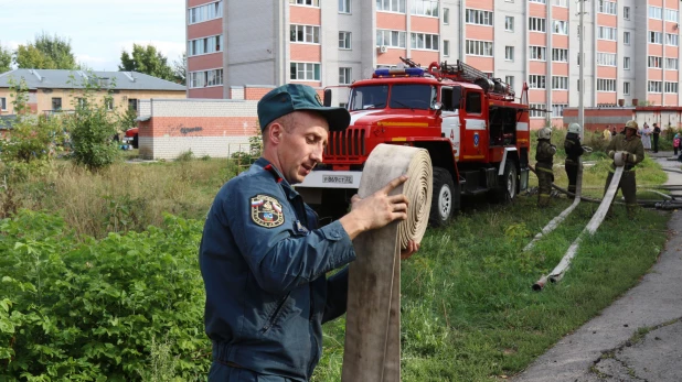 Барнаульские пожарные.