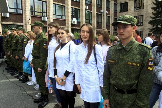 Акция памяти бесланской трагедии в Барнауле.