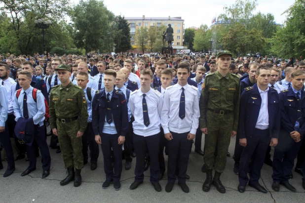 Акция памяти бесланской трагедии в Барнауле.