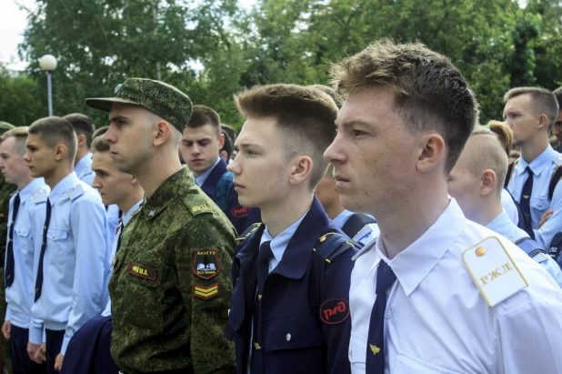 Акция памяти бесланской трагедии в Барнауле.