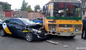 ДТП на перекрестке ул. Никитина и пер. Радищева.