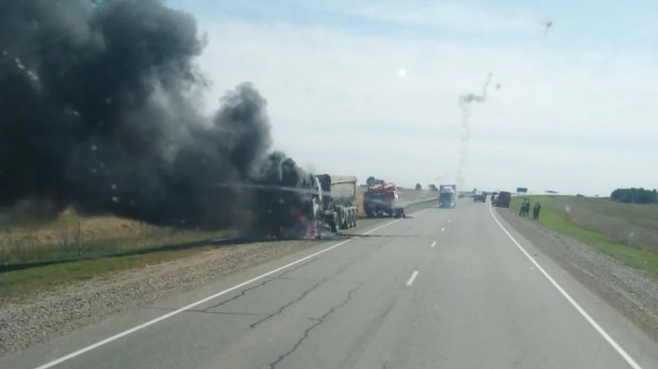 5 сентября 2019 на алтайской трассе загорелся грузовик