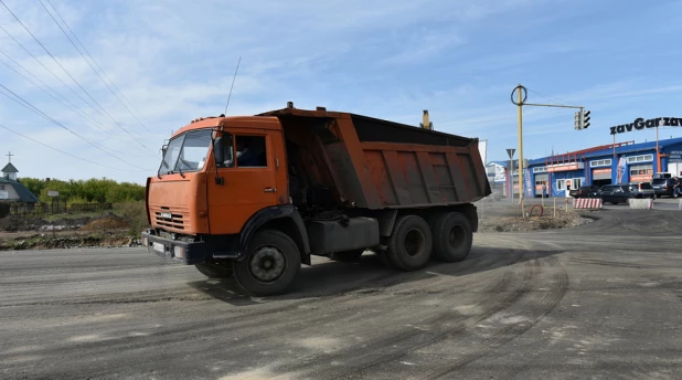 Строительство дороги на Солнечной Поляне.