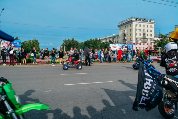 Стантрайдинг на День города в Барнауле.