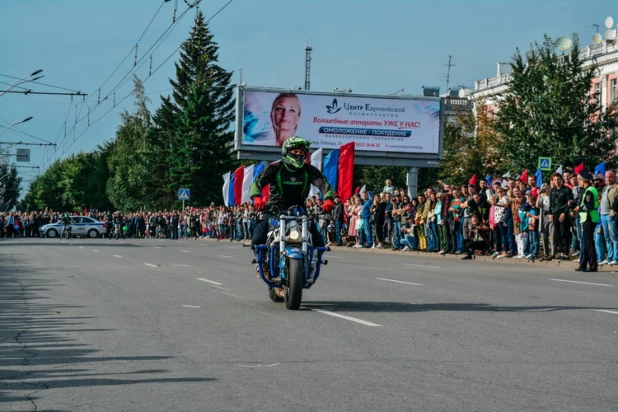 Стантрайдинг на День города в Барнауле.