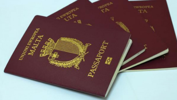 Госдума продлила срок отказа чиновников от иностранного гражданства