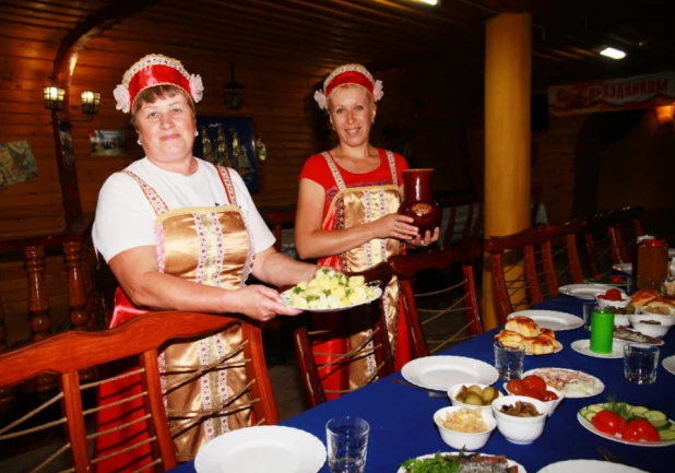 В «Русском Доме» домашняя кухня – все натуральное, сделанное с заботой и любовью.
