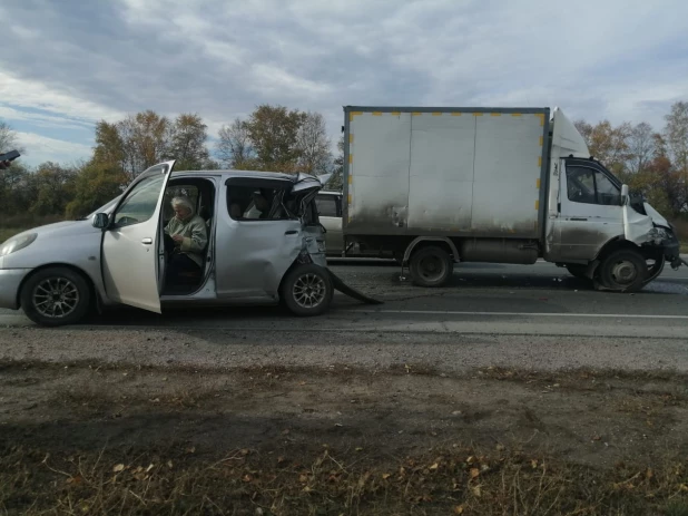 Авария на трассе под Новосибирском.