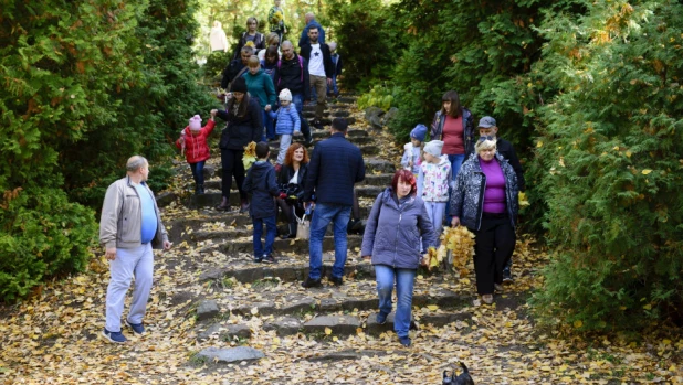 В барнаульском дендрарии 