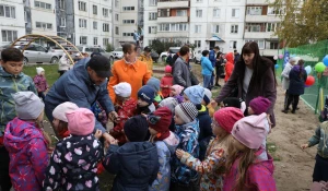 «Стальное дерево» помогло создать спортивную площадку в Заринске