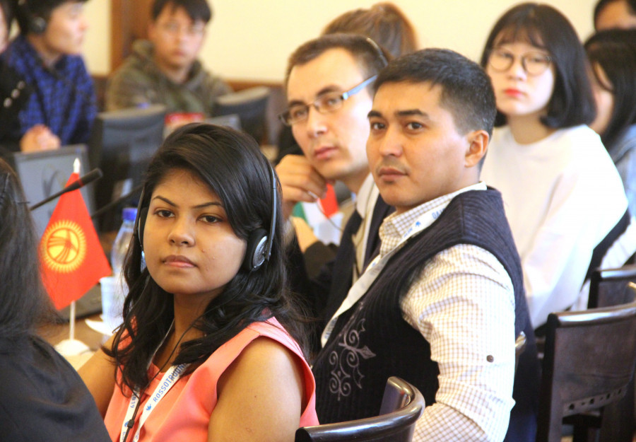 В АлтГУ начал работу форум молодых лидеров стран Азии.