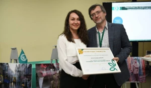 Генеральный директор "ВЦИОМ" Валерий Валерьевич Федоров и генеральный директор АСМ "Spezia" Ирина Игоревна Чеснакова.