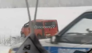 Автобус слетел с дороги на трассе Барнаул – Заринск. 