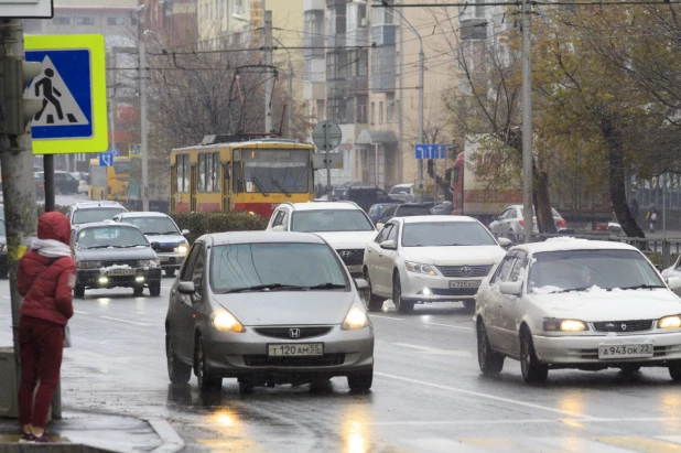 Первый снег в Барнауле. 