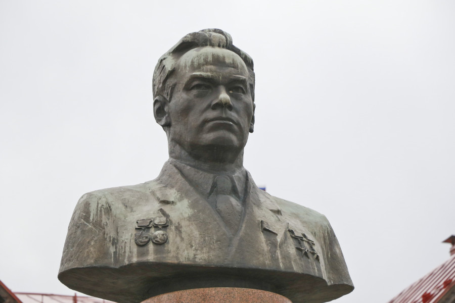 Празднование 100-летия со дня рождения Михаила Тимофеевича Калашникова в Курье